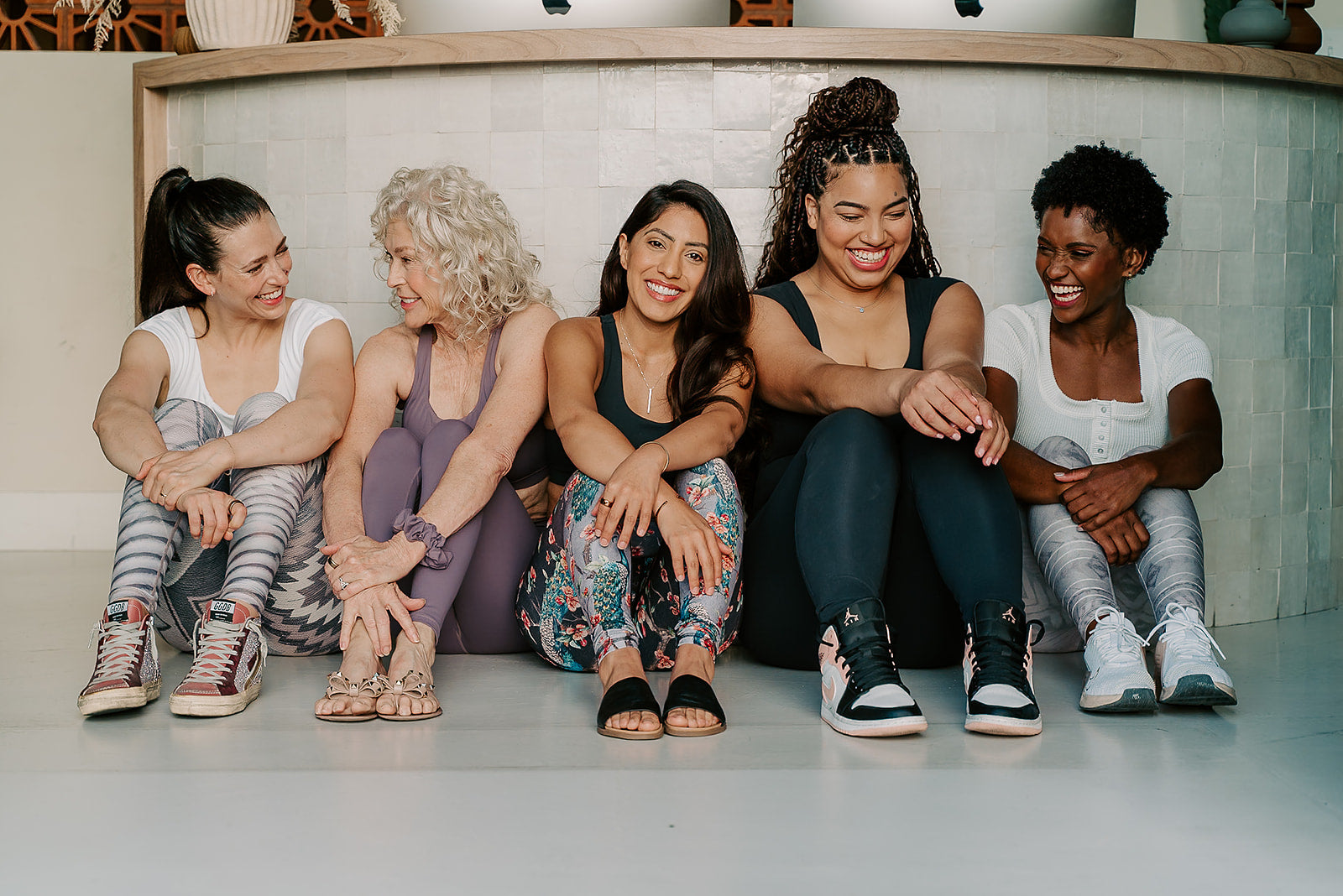 Resoluna Launches A Brand Redefining Activewear Beyond for All Life